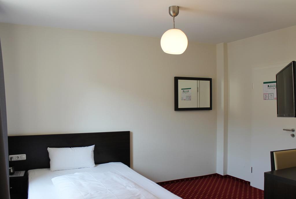 Aariana Hotel Offenbach am Main Exterior foto